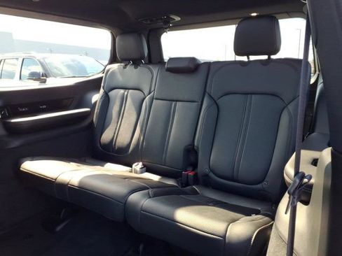 New 2026 Jeep Grand Wagoneer Summit AWD/4WD image 17