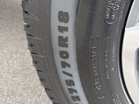 Used 2025 GMC Sierra 2500 SLT w/ LPO, GMC Protection Package image 36