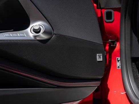 Used 2022 Ferrari 812 GTS RWD image 29