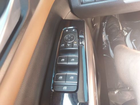 Used 2023 Nissan Pathfinder Platinum AWD/4WD image 27