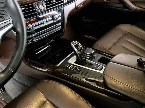 Used 2018 BMW X5 sDrive35i w/ Premium Package RWD image 16