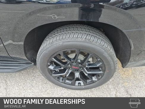 Used 2022 GMC Yukon XL SLE image 10