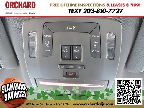 Used 2022 Toyota Sienna XLE image 24