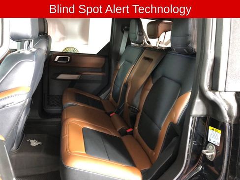 Used 2022 Ford Bronco Outer Banks AWD/4WD image 13