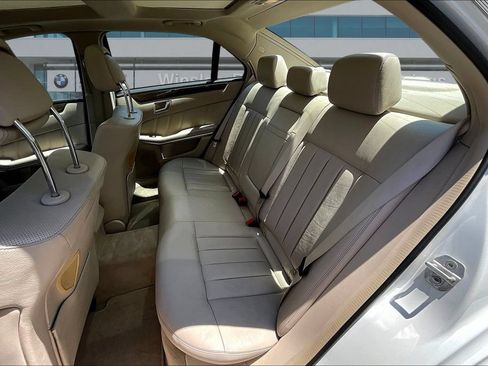 Used 2014 Mercedes-Benz E 550 4MATIC Sedan image 22