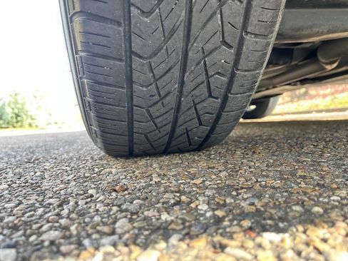 Used 2019 Jeep Cherokee Latitude Plus w/ Comfort/Convenience Group image 48