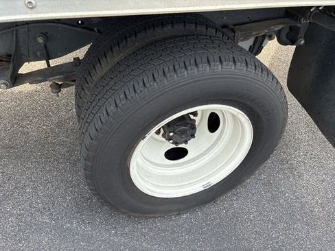 Used 2021 Ford E-350 and Econoline 350 Super Duty w/ Power Windows & Locks Group image 13