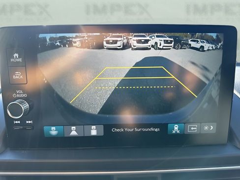 Used 2025 Honda Pilot Touring image 24