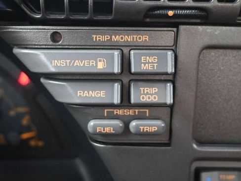 Used 1990 Chevrolet Corvette Coupe RWD image 25