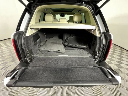Certified 2024 Land Rover Range Rover SE image 27