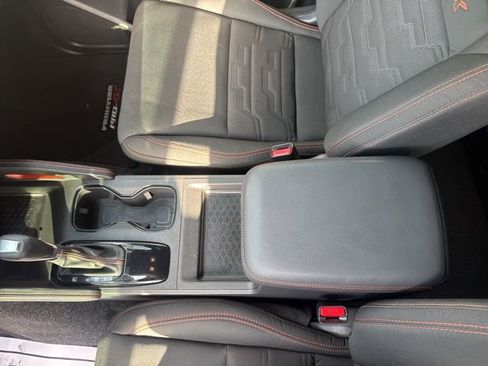 Used 2024 Nissan Frontier PRO-4X w/ Technology Package image 16