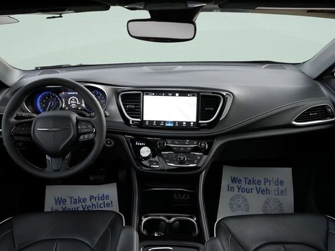 Used 2023 Chrysler Pacifica Limited w/ S Appearance Package AWD/4WD image 20