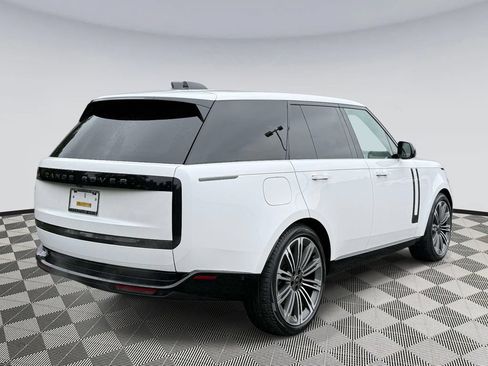 Used 2024 Land Rover Range Rover Autobiography AWD/4WD image 2
