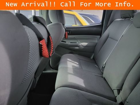 Used 2014 Toyota Tacoma 4x4 Double Cab w/ TRD Off-Road Package image 11