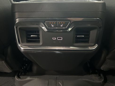 Used 2023 Chevrolet Silverado 1500 High Country w/ High Country Premium Package image 20