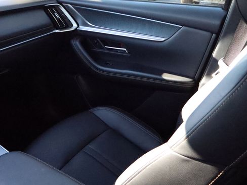 Used 2024 MAZDA CX-90 3.3 Turbo w/ Premium Package image 11