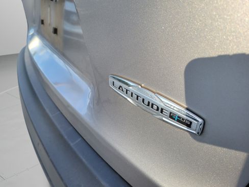 Used 2021 Jeep Cherokee Latitude Plus FWD image 27