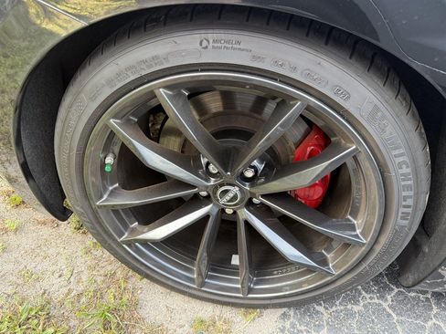 Used 2025 Nissan Z Performance w/ Floor Mat Package RWD image 10