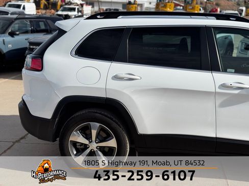 Used 2022 Jeep Cherokee Limited AWD/4WD image 6