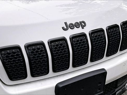 Used 2023 Jeep Cherokee Altitude Lux AWD/4WD image 34