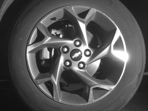 Used 2025 Chevrolet Trax LT FWD image 12