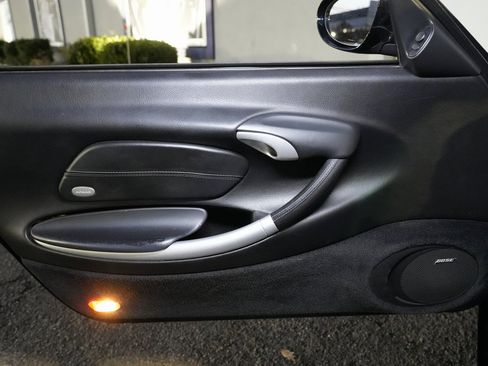 Used 2004 Porsche Boxster S image 24