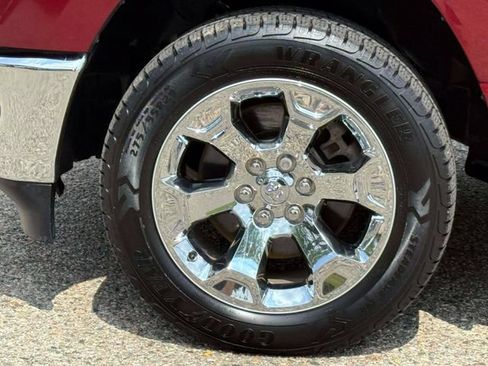 Used 2022 RAM 1500 Big Horn AWD/4WD image 9