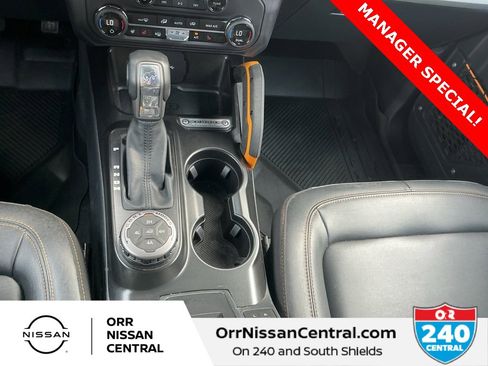 Used 2023 Ford Bronco Badlands image 24