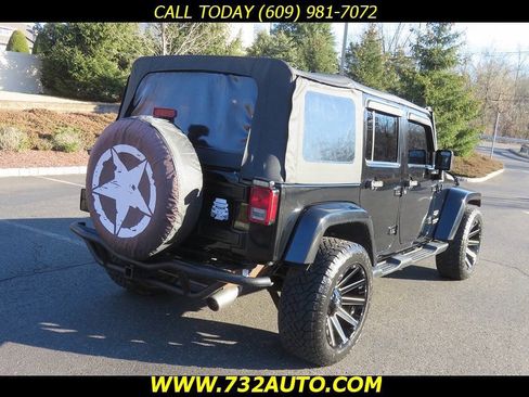 Used 2014 Jeep Wrangler Unlimited Sahara image 12