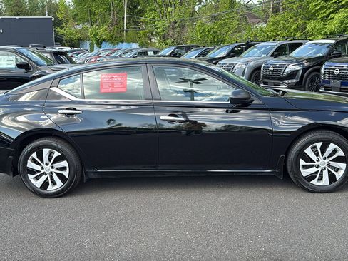 Certified 2024 Nissan Altima 2.5 S FWD image 25