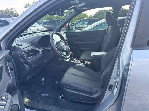 Used 2025 Subaru Forester Premium AWD/4WD image 3