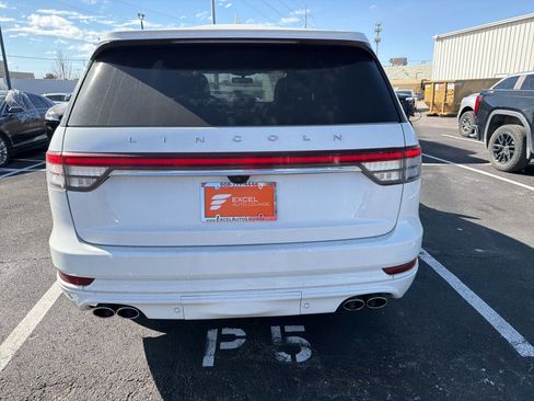Used 2021 Lincoln Aviator Reserve w/ Equipment Group 210A image 9