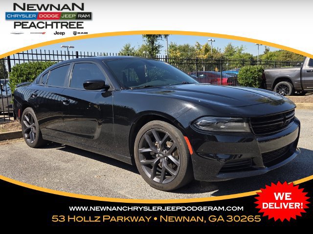 Used 2021 Dodge Charger SXT w/ Blacktop Package RWD image 1