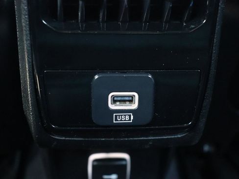 Used 2024 Jeep Compass Latitude AWD/4WD image 21