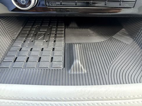 New 2025 Ford Explorer Platinum w/ Ultimate Package image 24