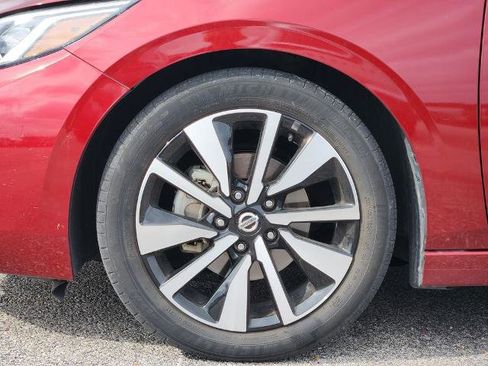 Certified 2023 Nissan Sentra SV w/ SV Premium Package FWD image 5