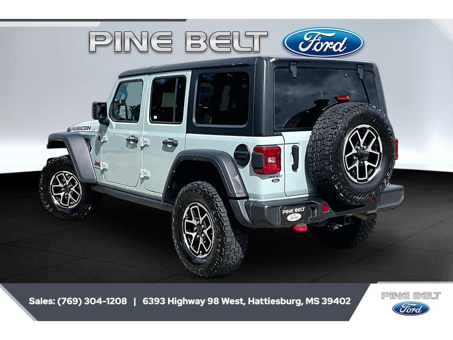 Used 2024 Jeep Wrangler Unlimited Rubicon AWD/4WD image 2