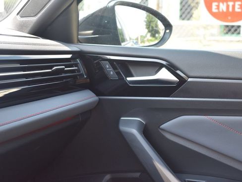 Used 2025 Volkswagen Jetta GLI Autobahn FWD image 18