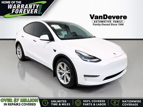 Used 2021 Tesla Model Y Long Range AWD/4WD image 1