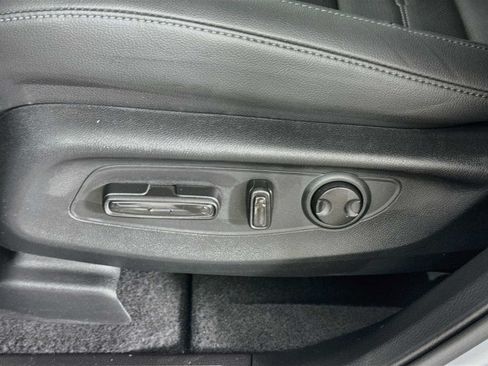 Used 2026 Honda CR-V EX-L image 16