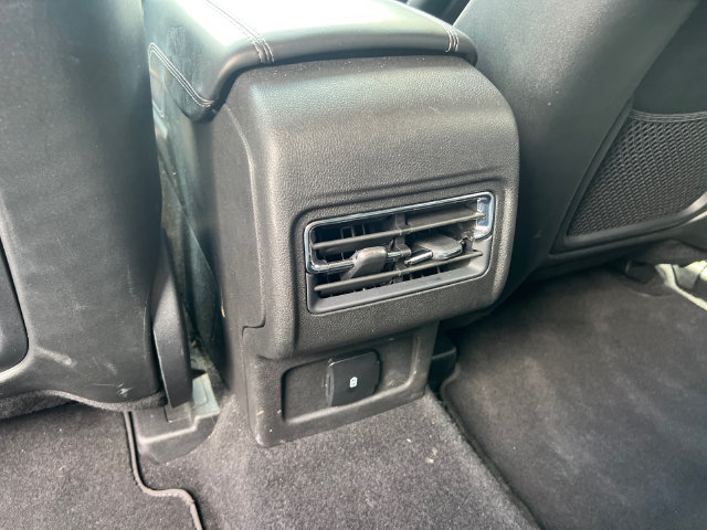 Used 2025 Lincoln Corsair Grand Touring AWD/4WD image 24