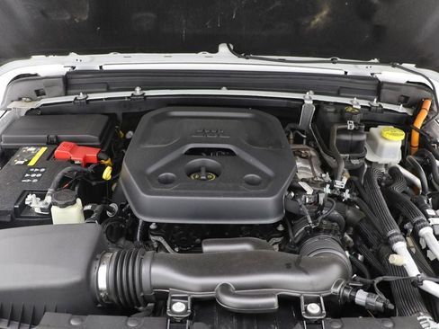 Used 2023 Jeep Wrangler Unlimited Rubicon 4xe w/ Dual Top Group AWD/4WD image 26