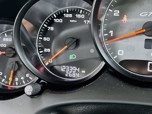 Used 2014 Porsche Cayenne GTS AWD/4WD image 13