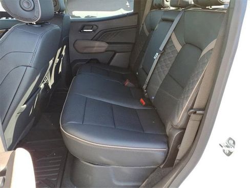 New 2026 GMC Canyon Denali image 15