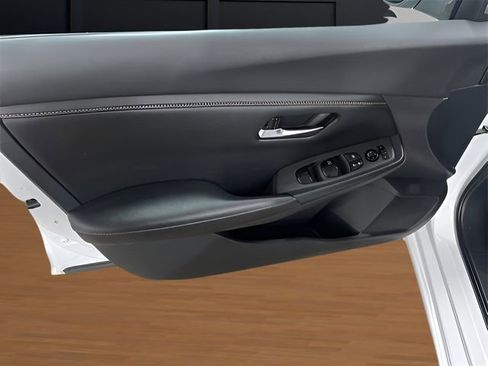 Used 2021 Nissan Sentra SV image 12