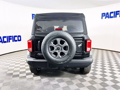 Certified 2024 Ford Bronco Black Diamond image 7