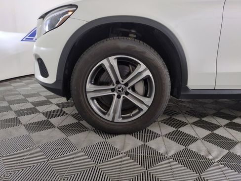 Used 2019 Mercedes-Benz GLC 300 4MATIC image 25
