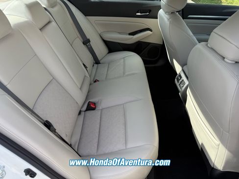 Used 2024 Nissan Altima 2.5 SL FWD image 12