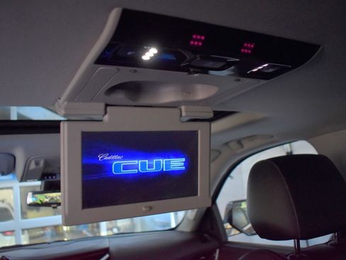 Used 2017 Cadillac Escalade Luxury image 39