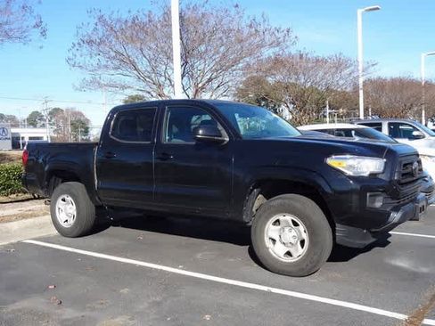 Used 2021 Toyota Tacoma SR image 5